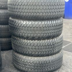 SET OF TIRE 265 70 17 GOODYEAR 85% LIFE