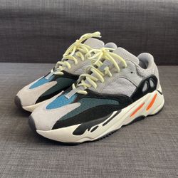 Adidas Yeezy 700 Waverunner Sz 9.5 CLEAN