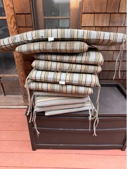 Used outdoor cushions