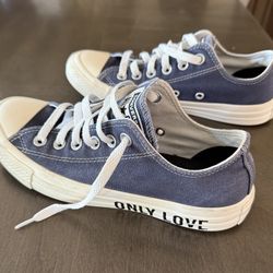 Converse Ladies “Only Love” shoe BRAND NEW (Size 6.5)
