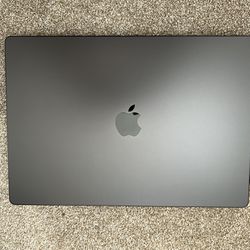MacBook Pro 16 M3 Pro 