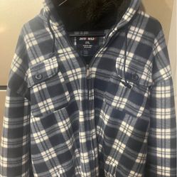 New Men’s Or Women’s Blue XXL Warm Outerwear Zip Up Coat Half Price