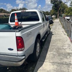 Fordf2504x4 250 de Gasolina