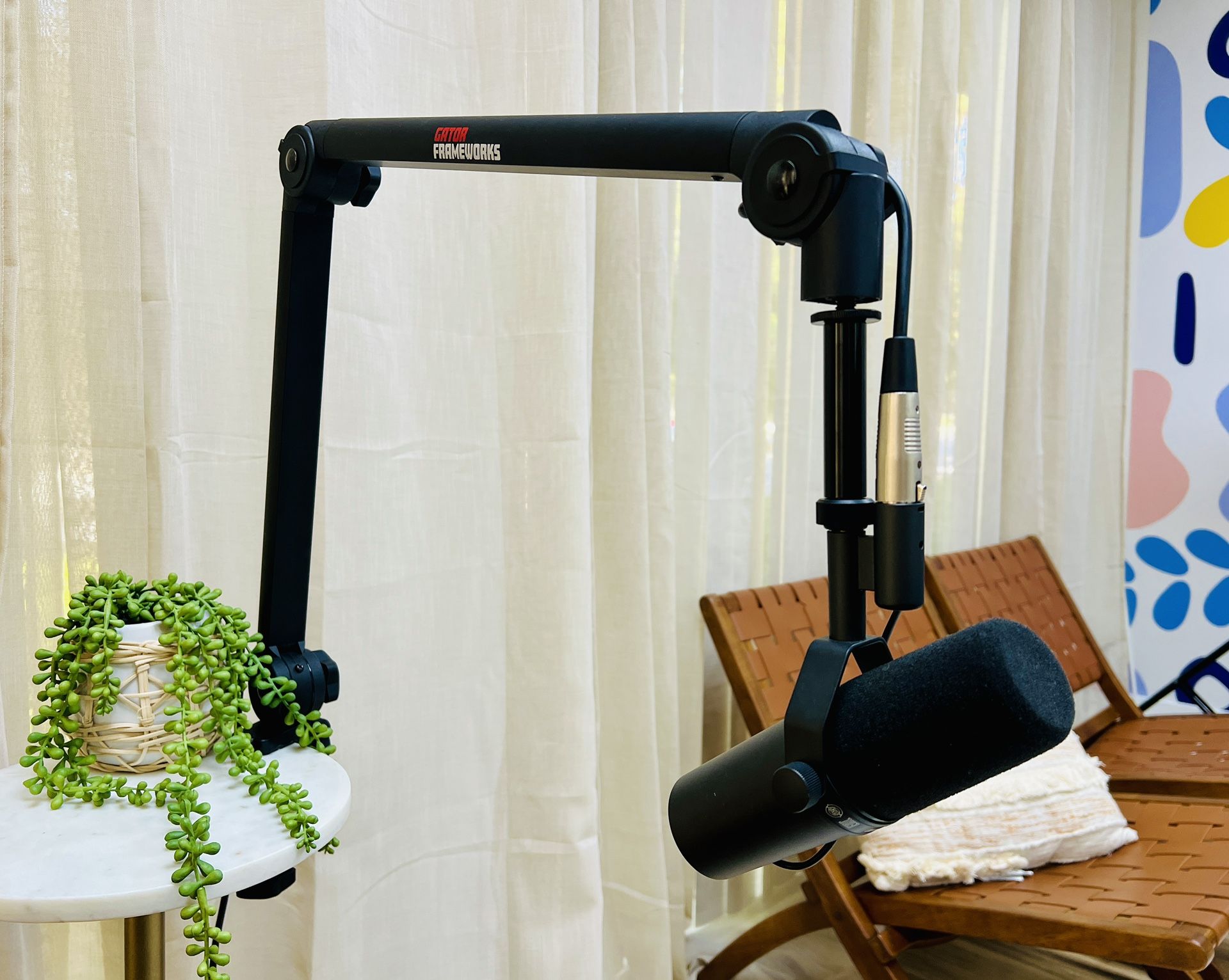 Gator Frameworks Deluxe Microphone Boom Stand