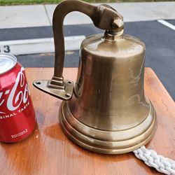 BRONZE BELL- HEAVY-W- MOUNTING BRACKET , LIKE NEW