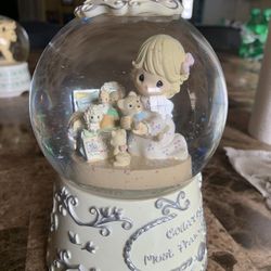 Precious Moments Snow Globe