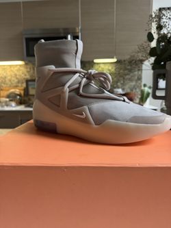 Nike Fear Of God Sneaker