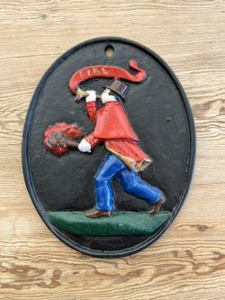 Virginia Metalcrafters Vintage Cast Iron Fire Mark with Fireman “Sounding the Alarm”