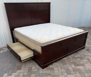 Beautiful King size bed from Haverty’s, mattress included for free. Delivery available for an additional cost.