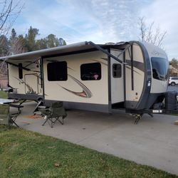 2019 Forest River Rockwood Signature Ultra Lite Trailer