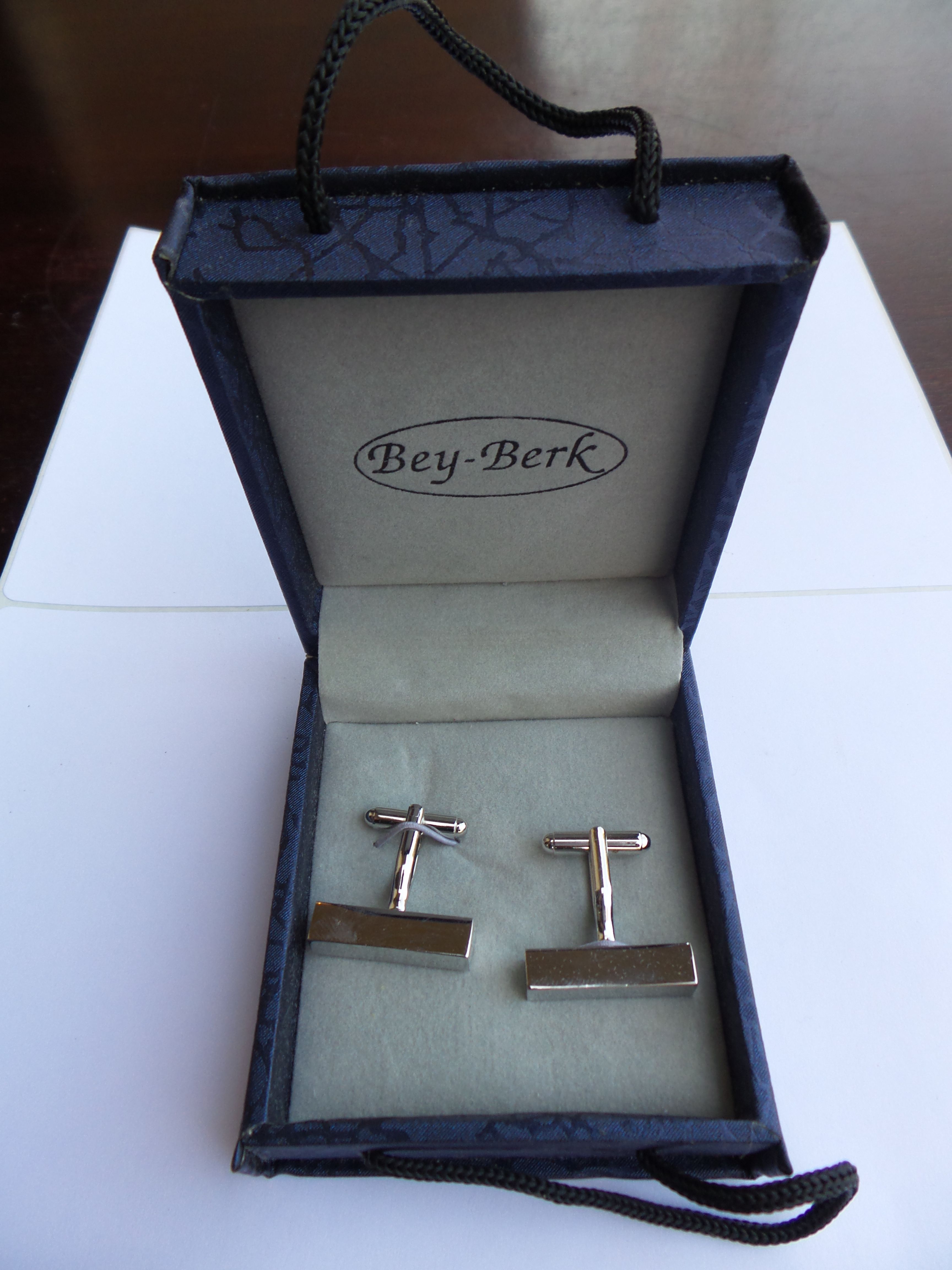 NEW Bey Berk Rhodium Plated Cufflinks in Rectangular Bar Design