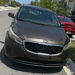 2015 KIA Sedona