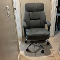 Office / Gaming Chair