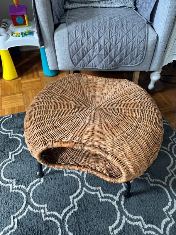 Ikea Ottoman