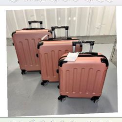 Travel Essentials Set Everything for Perfect Trips large idea