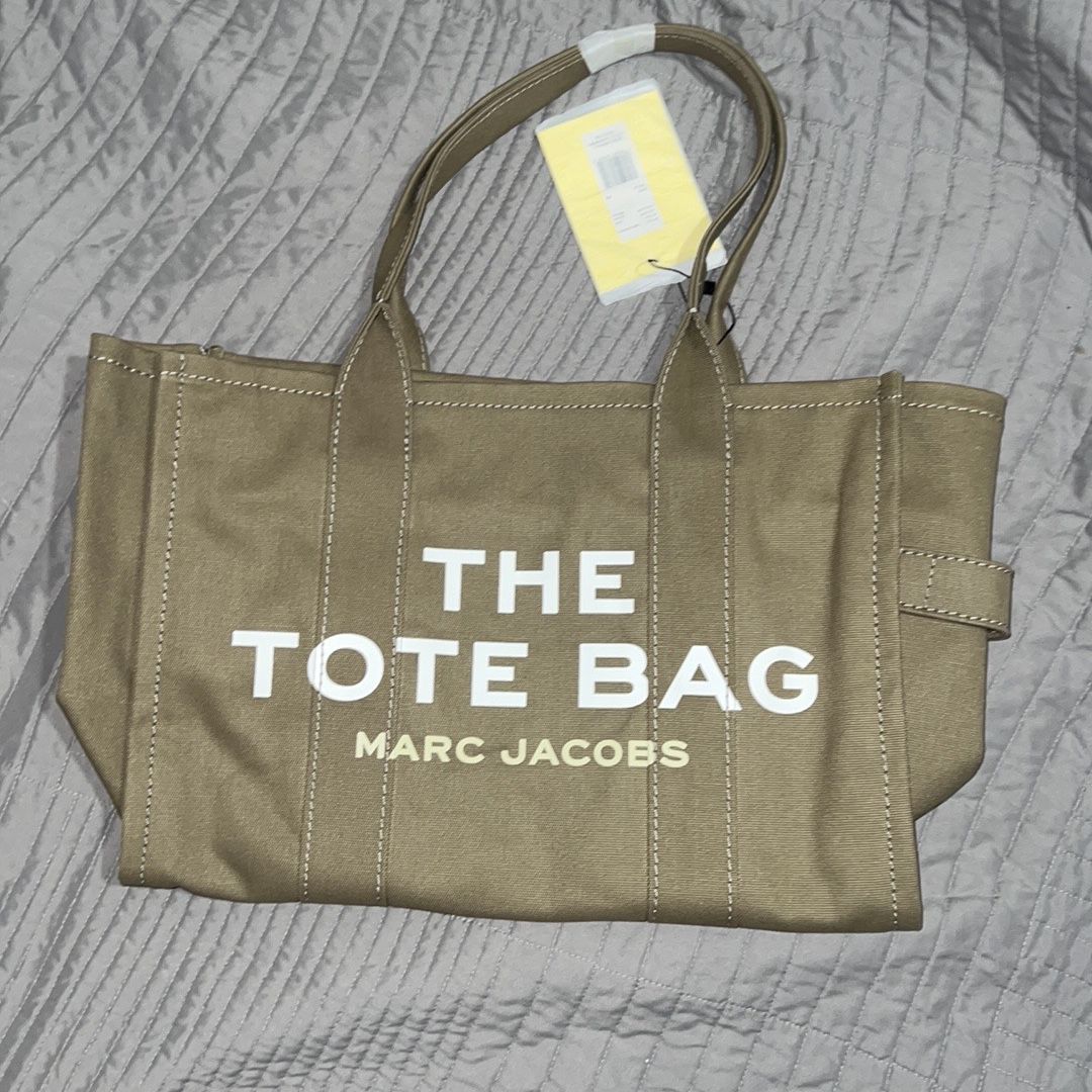 Tote Bag, Marc Jacobs, Large, Green for Sale in Bronx, NY - OfferUp