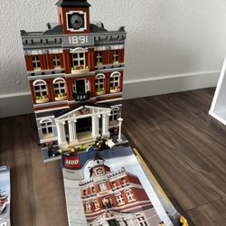 LEGO Town Hall Set 10224