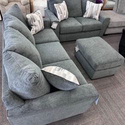 Brand New Living Room Set, Sofa, Loveseat, Gray