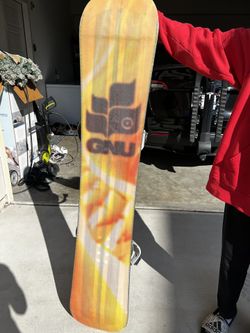 GNU Snowboard 159 + Bindings + Boots