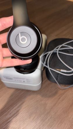 beats solo 4 bluetooth wireless on-ear headphones - matte black