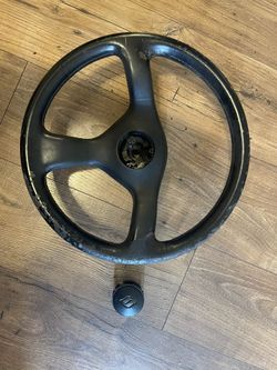 Nissan Skyline R32 Steering Wheel with Horn