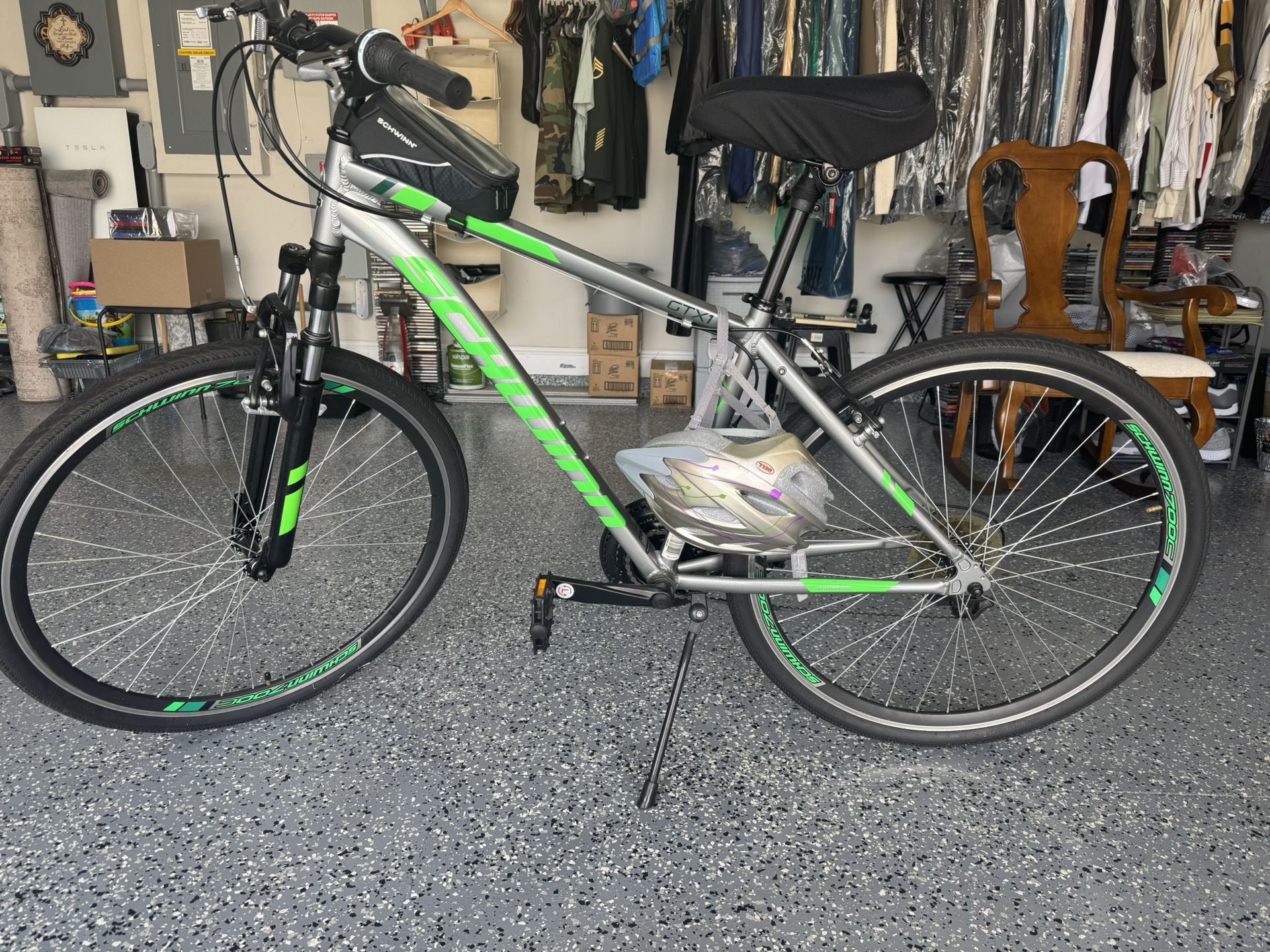 Men’s Schwinn Suburban Bicycle
