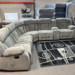 NEW RECLINER SECTIONAL 