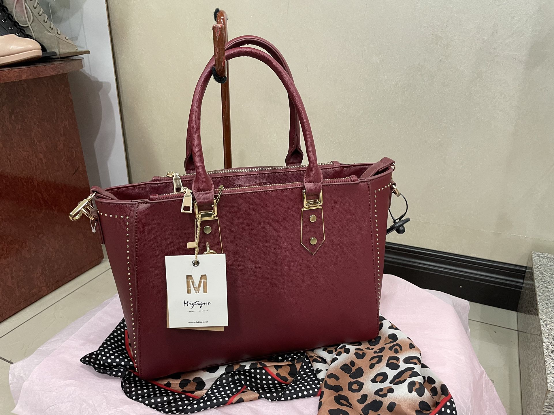 Miztique Purse / Handbag for Sale in Bakersfield, CA - OfferUp