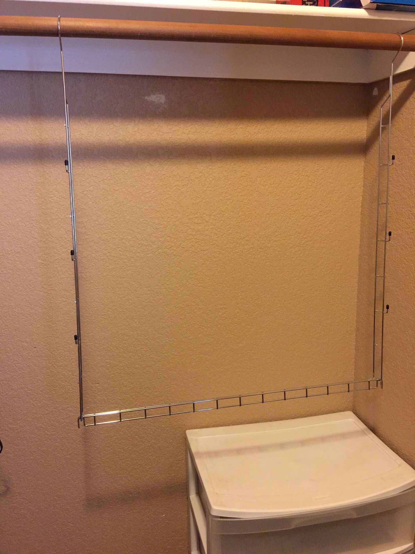 Adjustable Hanging Closet Organizer