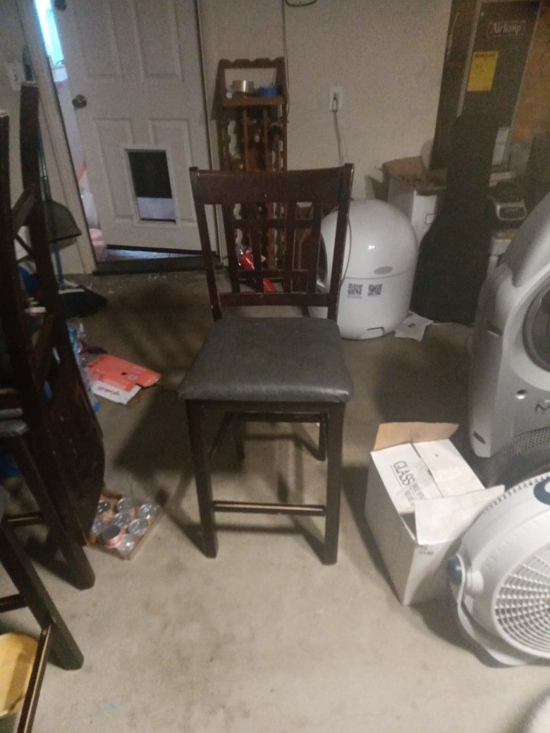 Set Of 4 Bar Stools