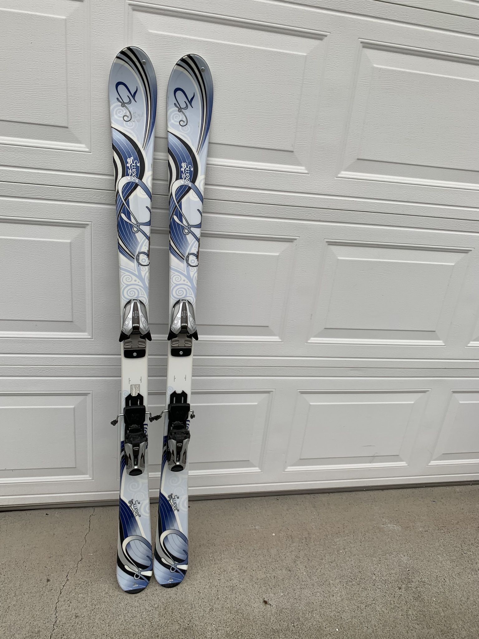 K2 SuperSweet Skis + Marker ER3 10.0 Bindings - Women's 2013
