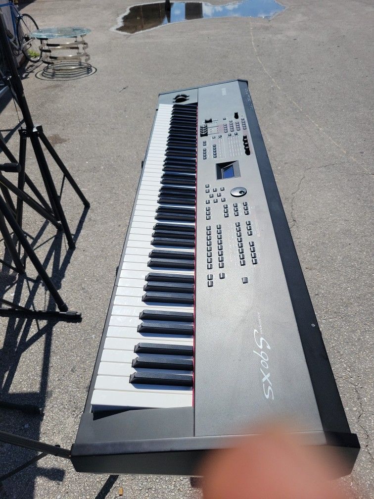 Yamaha S90XS