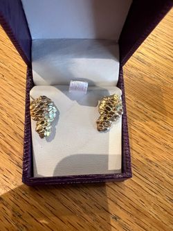 Nugget earring