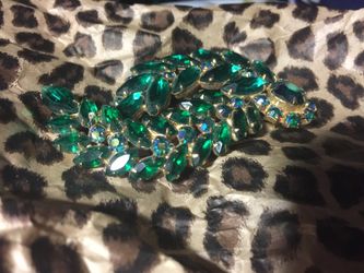 Green Iridescent Rhinestone Brooch VERY VINTAGE - Excellent Condition - Irridescent Glamour