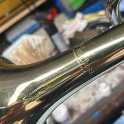 Trumpet Holton Elkhart Windowing