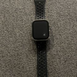 Apple Watch Series 8 Gold Stainless Steel 45mm GPS + Cellular 
