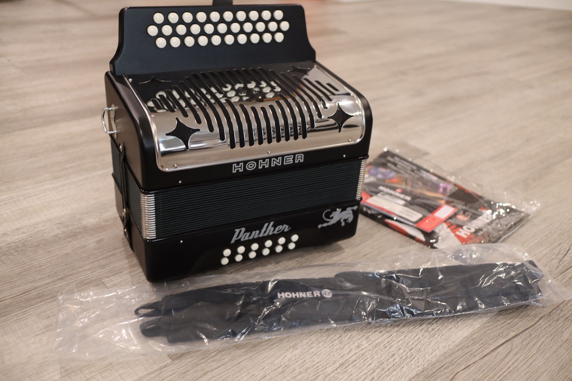 Hohner Panther - FBbeb - 725 o.b.o.