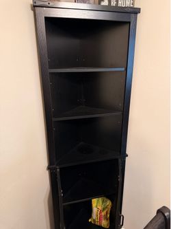 Corner shelf