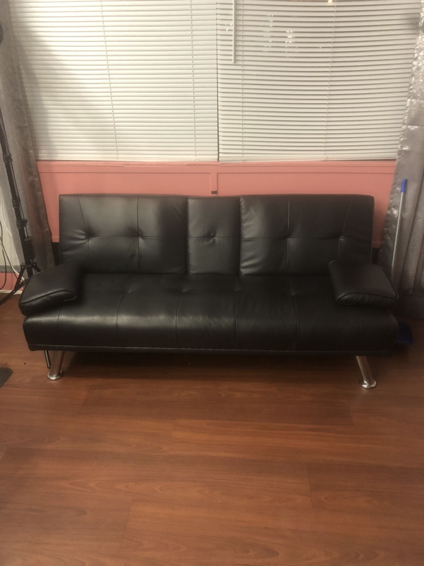 Black Futon