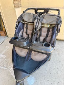 Bob double stroller jogging