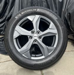 1 Spare 2023 18” Mustang Mach-E Wheel Rim w TPMS in Excellent condition, no curb scratches! 225/60R18 Michelin tire has about 80% tread! Ready to use!