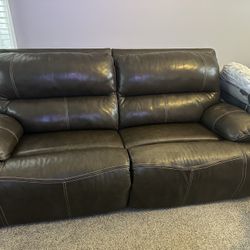 Reclining Love Seat & Sofa 