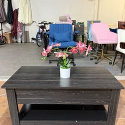 🔥Special Discount 🔥39" Lift Top Coffee Table with Hidden Compartment and Storage Shelf for Living Room(Black)💰65$  Decatur Location  2272 Lawrencev