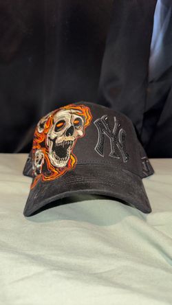 Kevin Hats NY Bling Skull Flames Black Cap