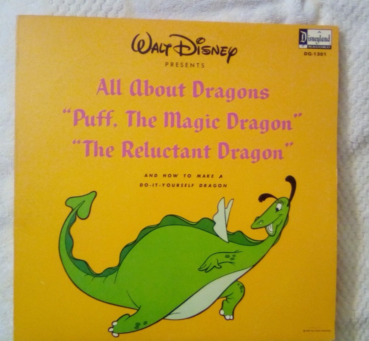 Walt Disney Record " Puff The Magic Dragon " 33 1/2 rpm 1966