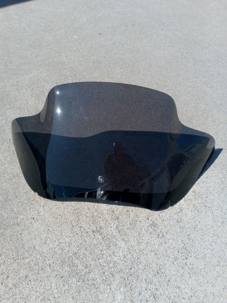 Harley Davidson 2010 Road Glide 12" Windshield