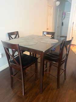 Counter Height Dining Table Set with 4 Chairs