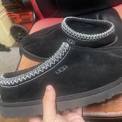 black uggs size 10 