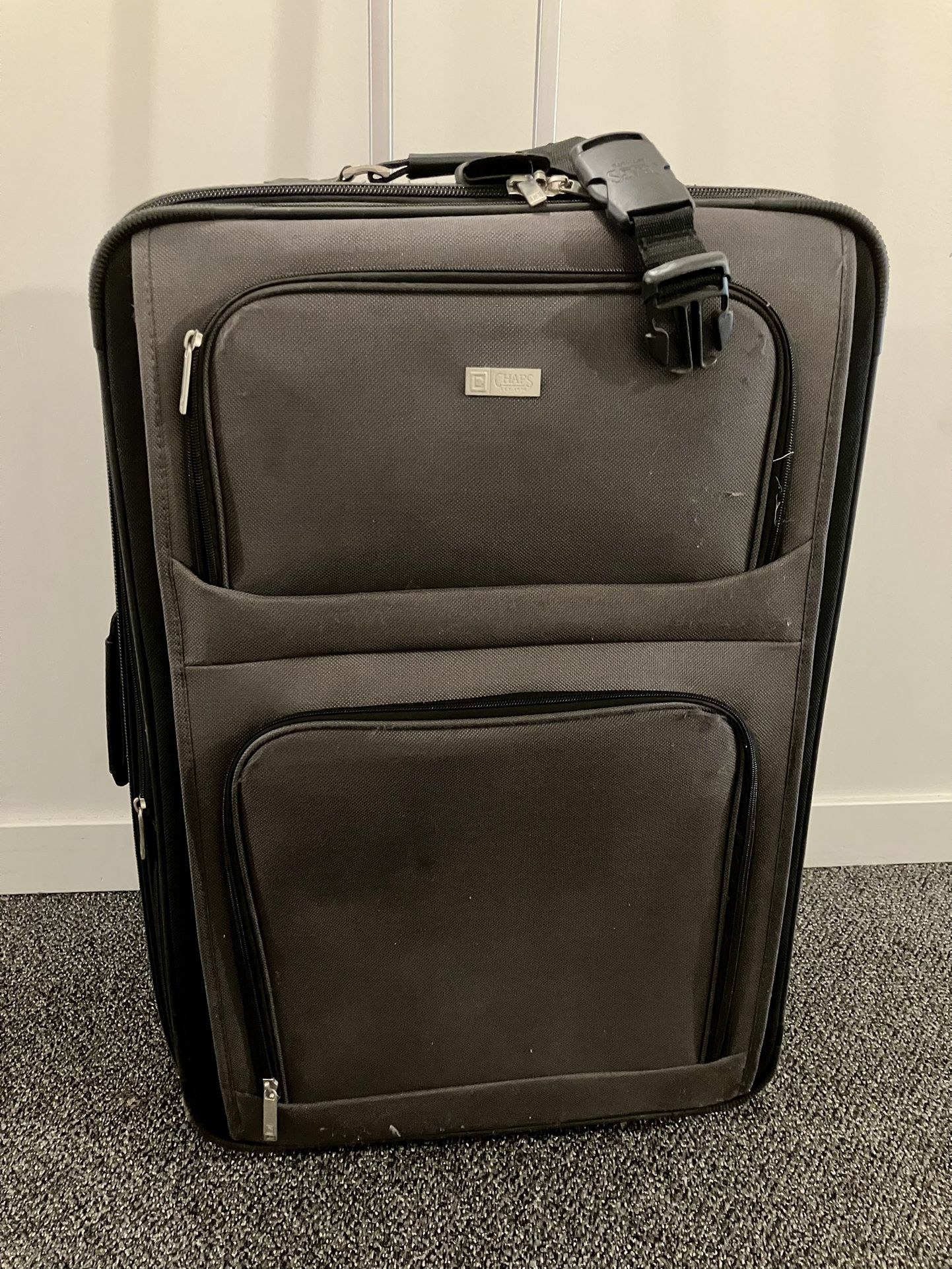 Protocol 22 Expandable Luggage Black Two Wheels Have Duty Structure Use Lake New Size22” X 14”x9”