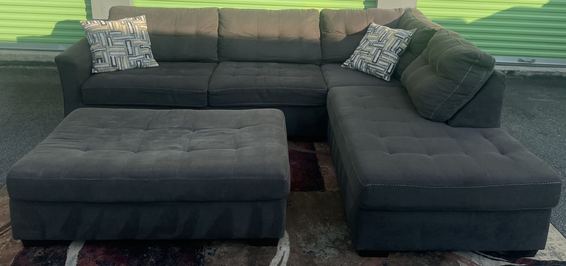 Dark Gray 2pc Sectional w/ottoman